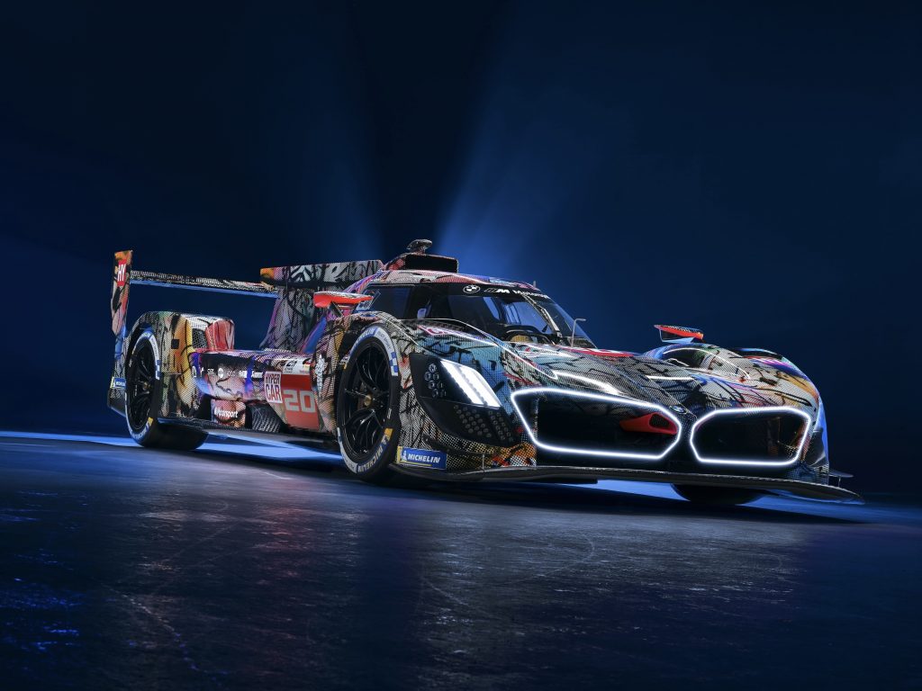 BMW M V8 ART CAR