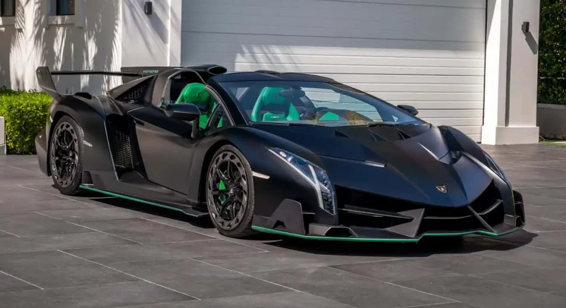 Lamborghini Veneno Roadster 2025