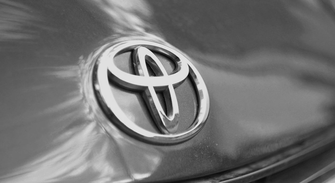 Toyota logo portada